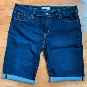 CJ by Cookie Johnson Honor roll up Bermuda shorts, size 34